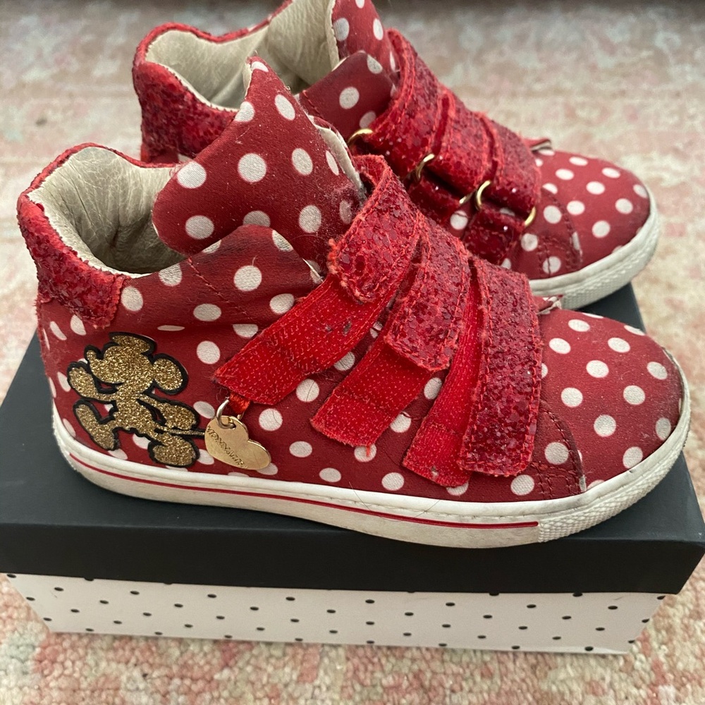 Monnalisa girls red polka dot sneakers size 26